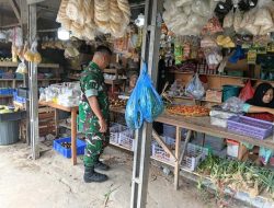 Harga Sembako di Pebayuran Terpantau Stabil, Babinsa Lakukan Monitoring Rutin