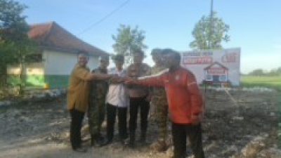 Danramil 11 Pebayuran Berikan Apresiasi Atas Dukungan Muspika Kecamatan Pebayuran Bersama Pemerintah Desa Atas Terlaksananya Peletakan Batu Pertama Pembanngunan Koperasi Desa Merah Putih