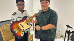 Fadly Padi Reborn Dukung Pembentukan Personil Band di Lapas Kelas I Makassar