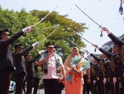 Tongkat Estafet Pengabdian Berlanjut, Lapas Makassar Lepas Sutarno dan Sambut Gumilar Budirahayu dalam Suasana Penuh Haru