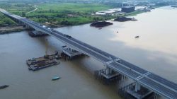 Dukung Pembangunan Tol Palembang – Betung, HKA Rampungkan Pekerjaan Hotmix Jembatan Musi
