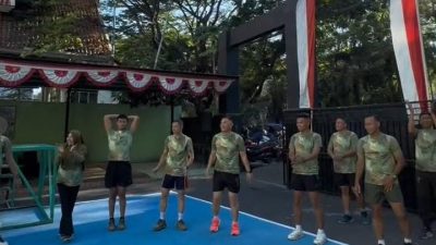 Olahraga Bersama Persit di Mako Denpom XIV/4 Makassar, Momentum Pererat Kebersamaan dan Syukuri Pertambahan Usia